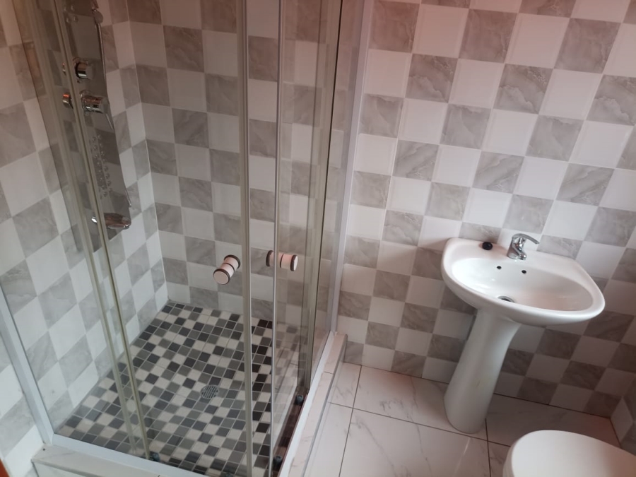 8 Bedroom Property for Sale in De Bakke Western Cape